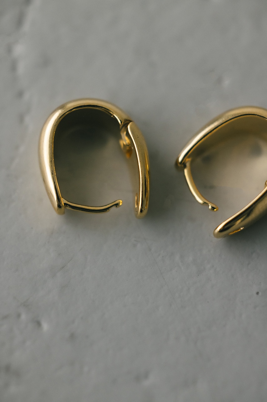 フラップフープピアス GLD FREE