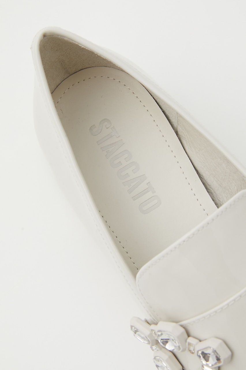 テレサトライアングルローファー O/WHT 23.0cm