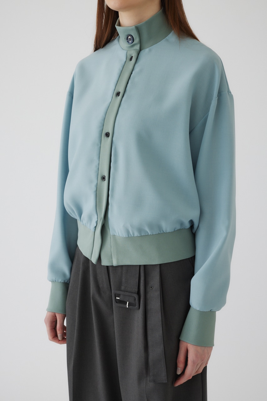 Similar color light blouson L/BLU FREE