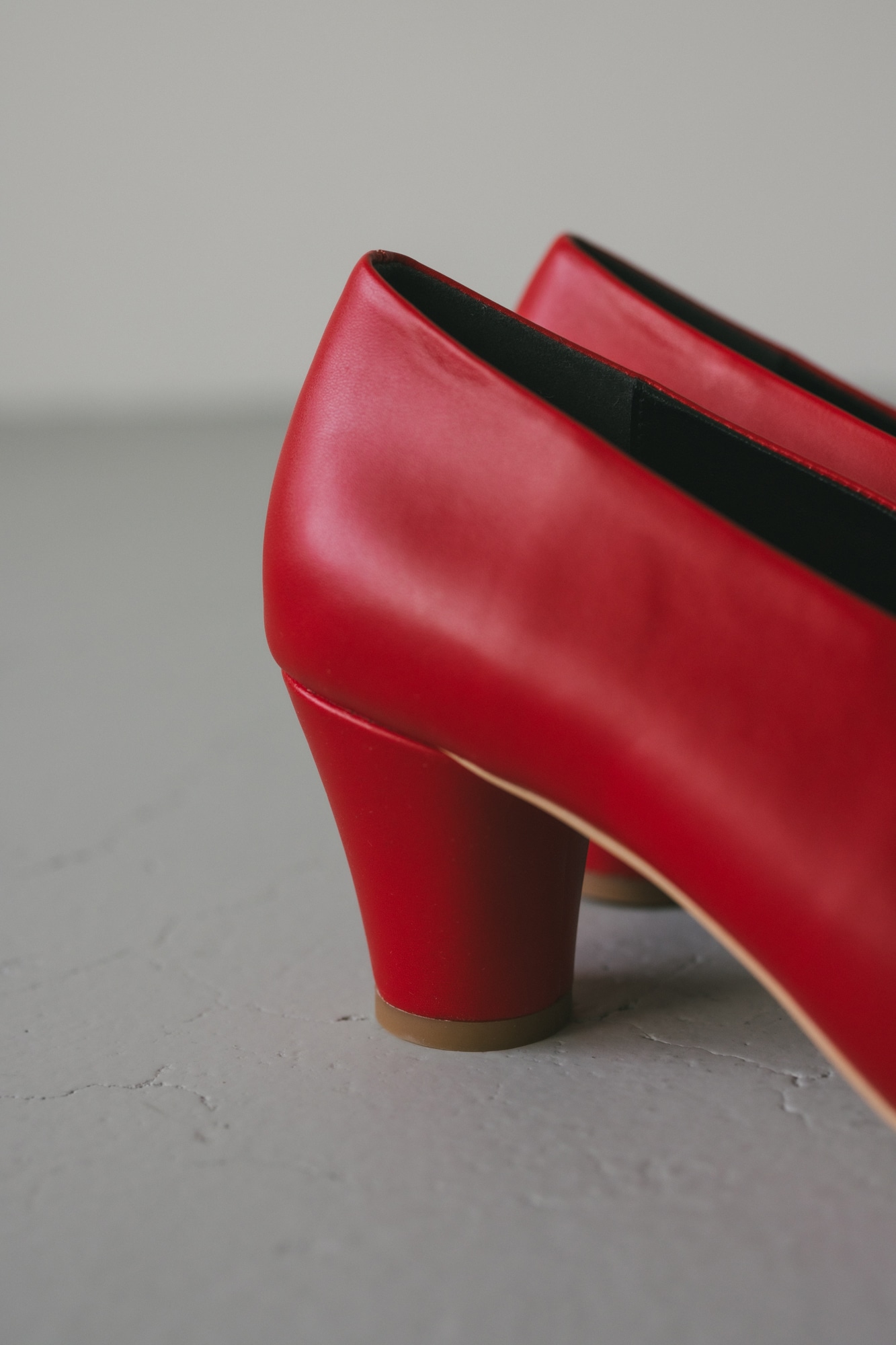ポインテッドトゥパンプス RED S