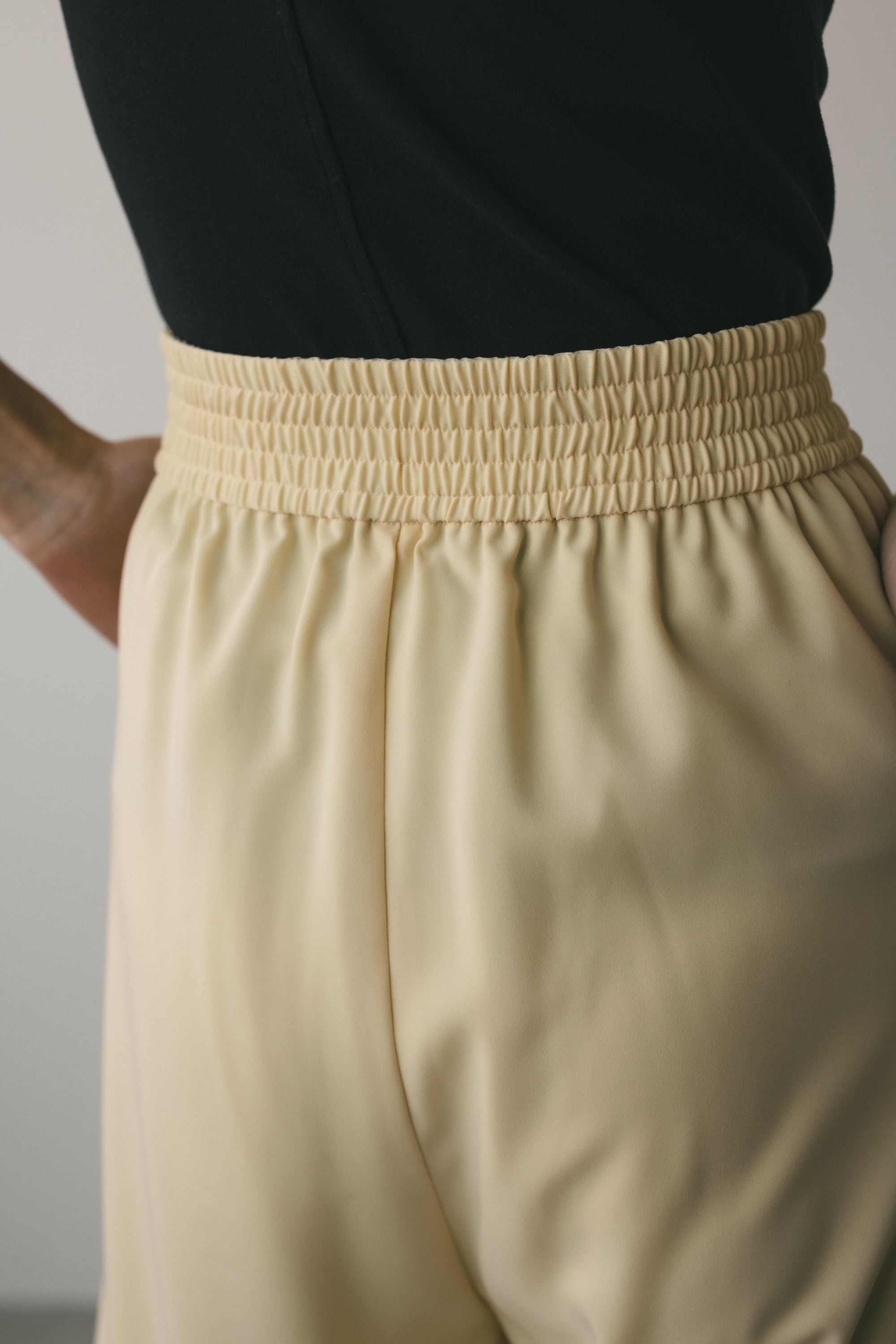 ワイドイージーパンツ L/YEL M