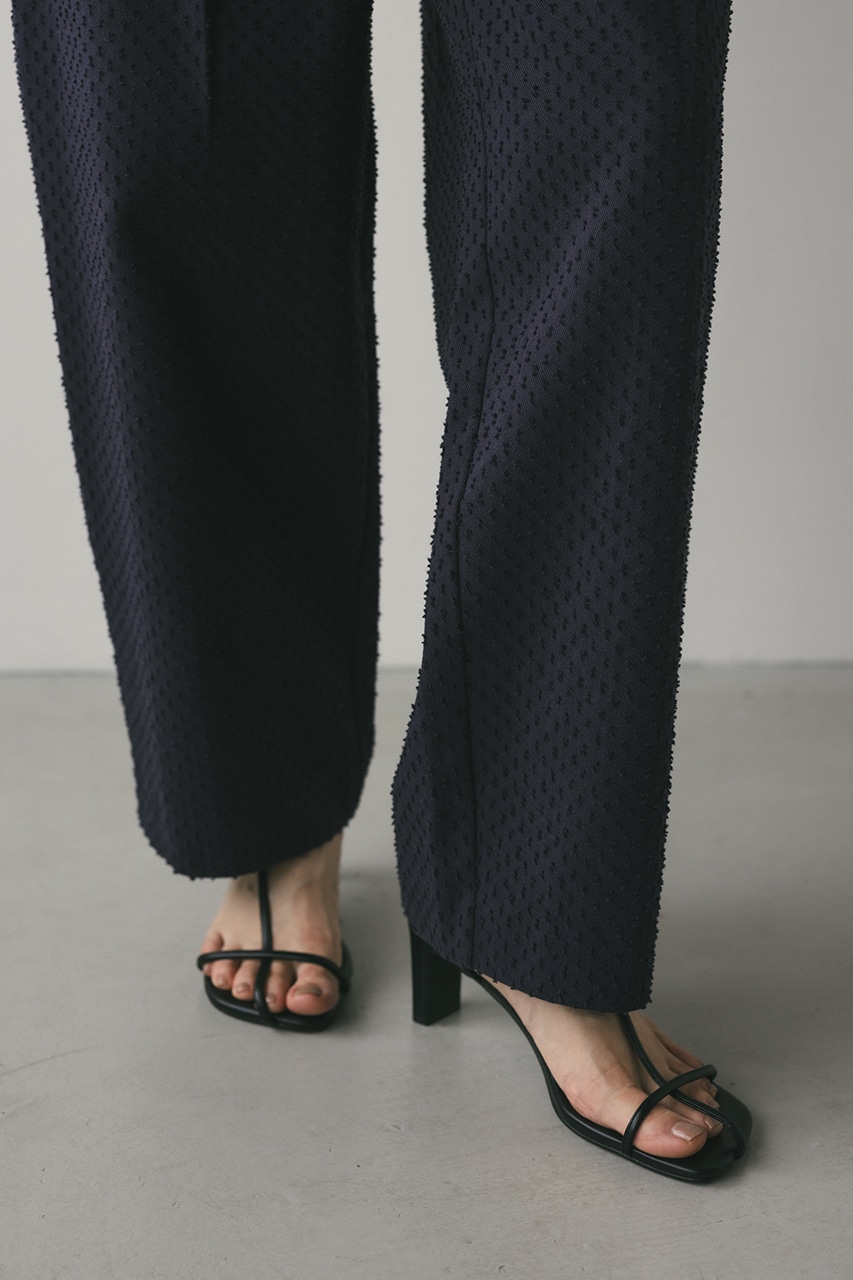 アウトドットフォルムパンツ NVY M