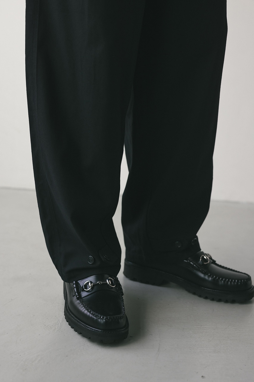 フロントベルトタックイージーパンツ BLK L
