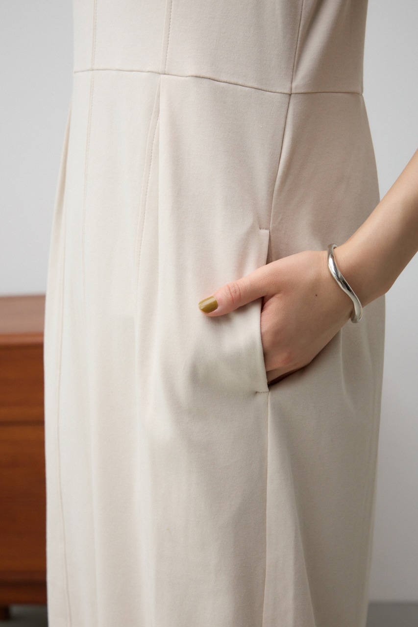 ステッチデザインコクーンカットワンピース IVOY S