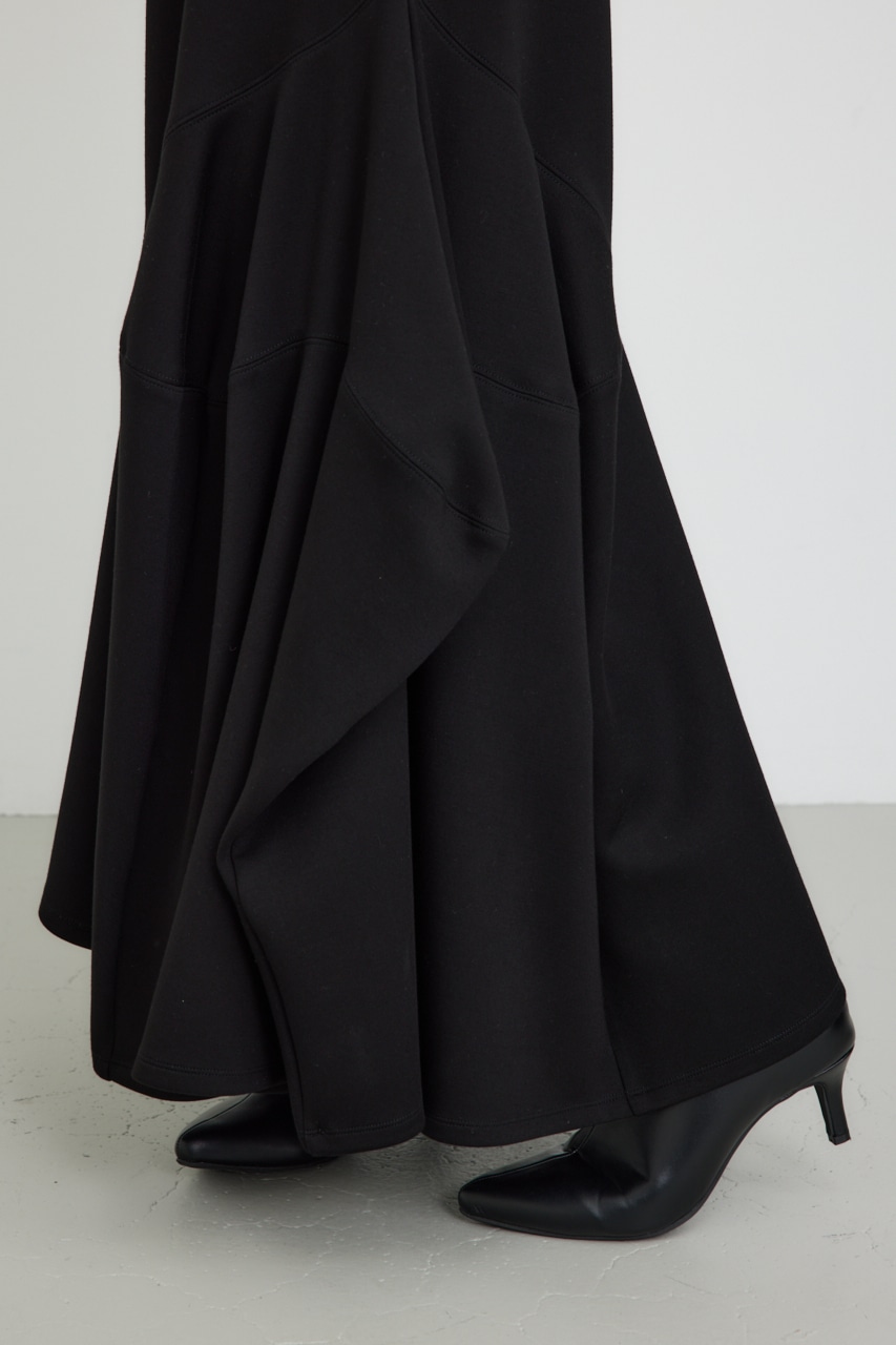 【PLUS】パネルイレギュラーヘムスカート BLK S