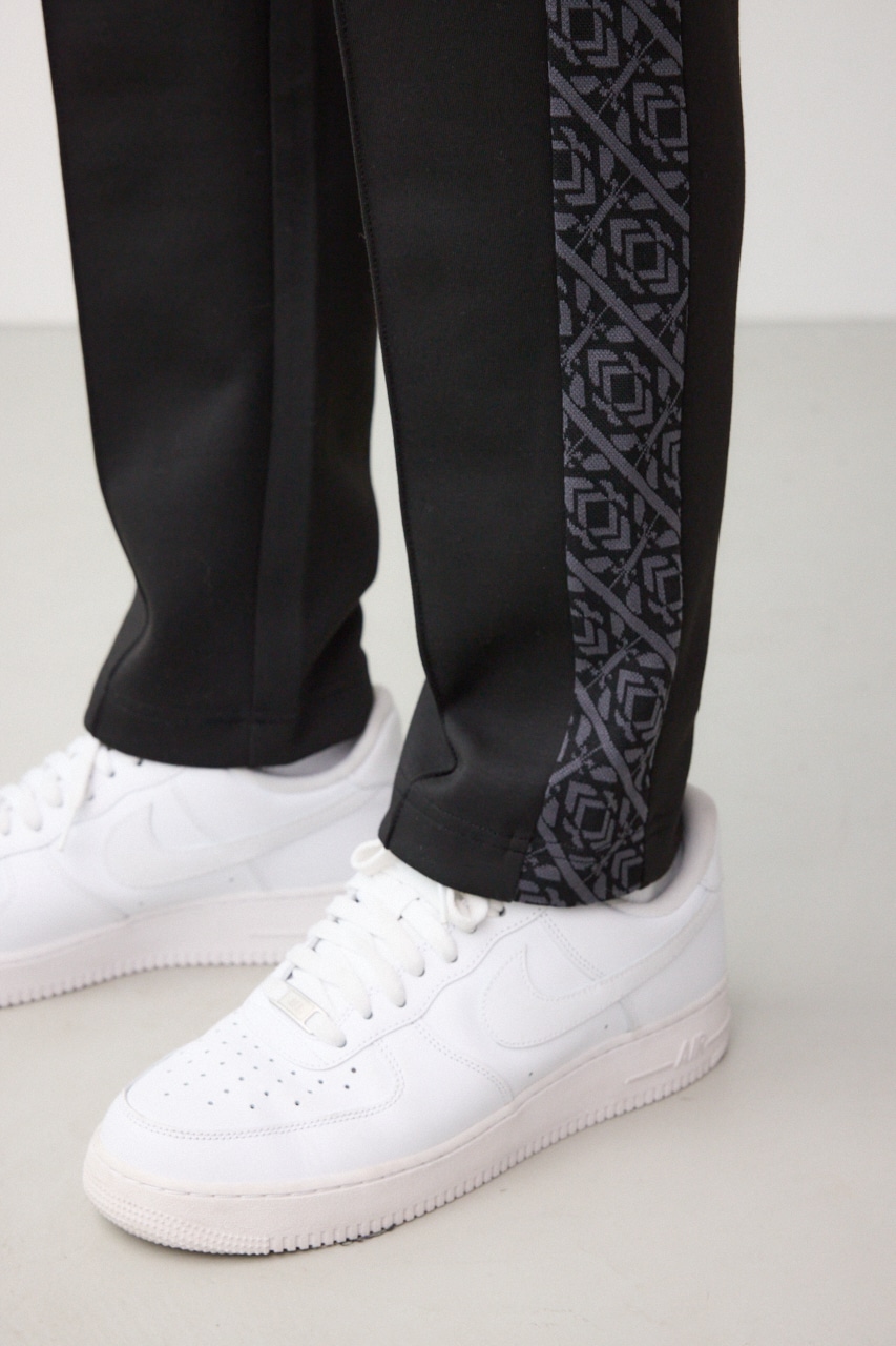 ジャガードラインカットトラウザー BLK FREE