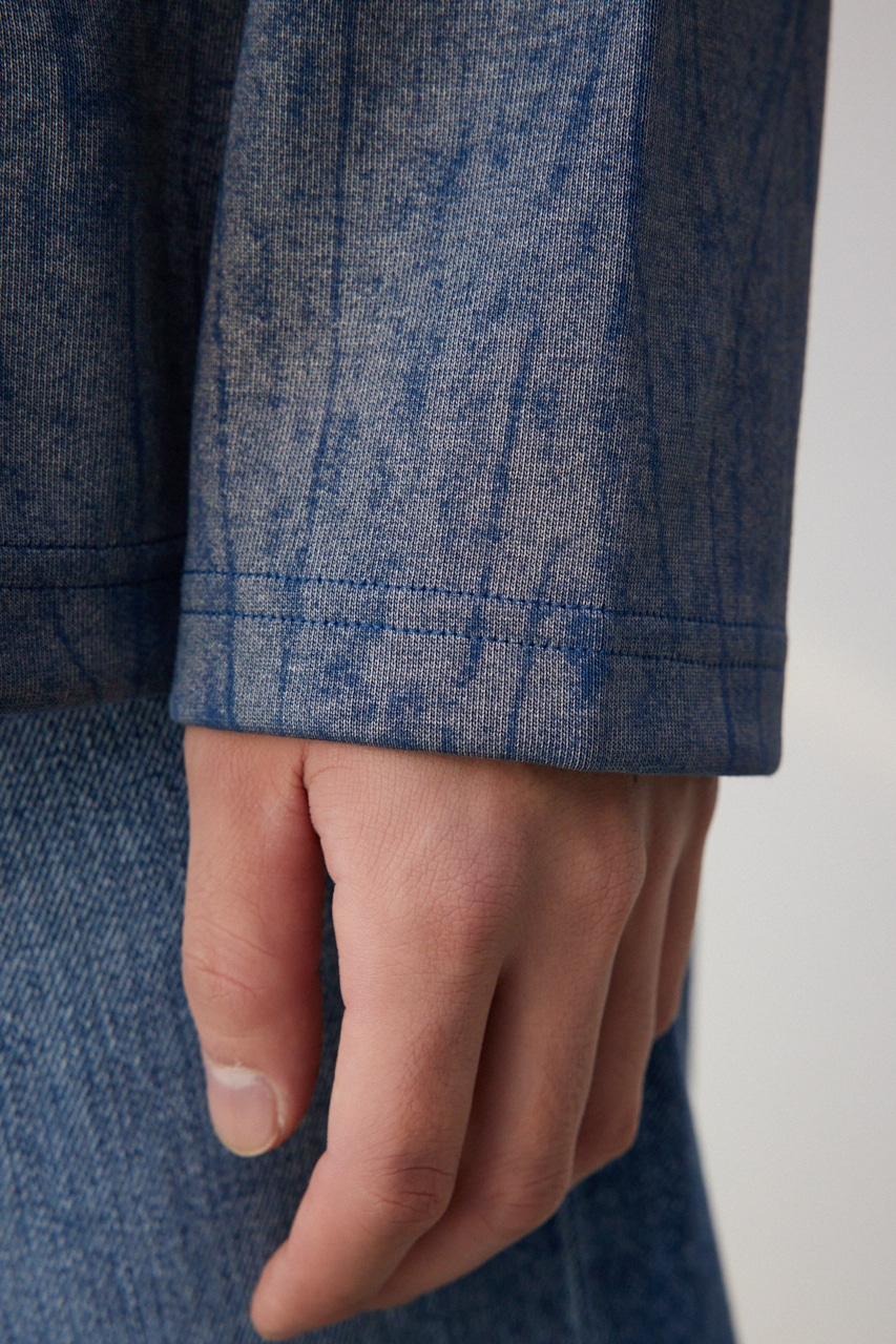 ロゴプレートダンボールトップス BLU FREE