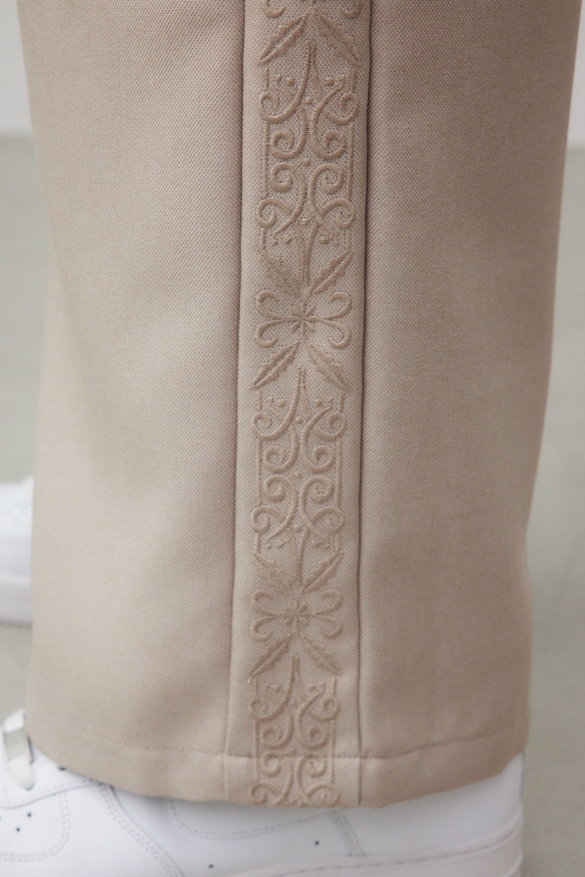 lily様　確認用ページ AZUL BY MOUSSY | 2タックライン刺繍ワイドパンツ (パンツ