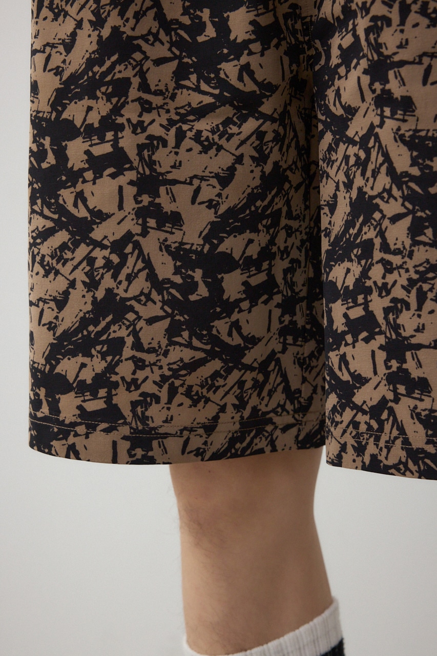 アブストラクトパターンショーツ 柄BEG M