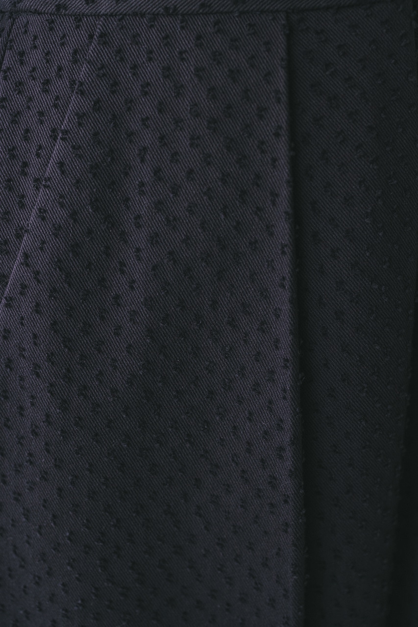 アウトドットフォルムパンツ NVY M