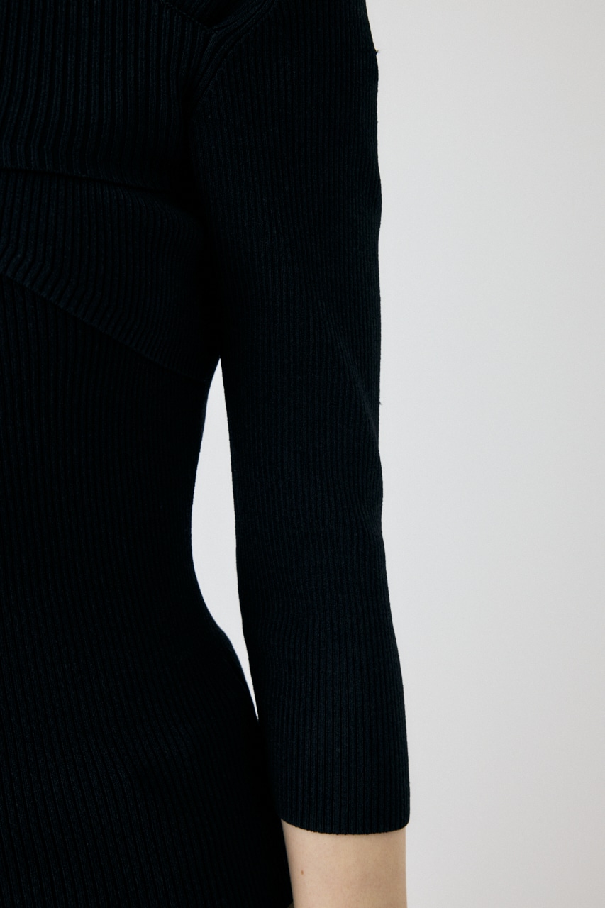 CROSS OFF SHOULDER ニットトップス BLK FREE