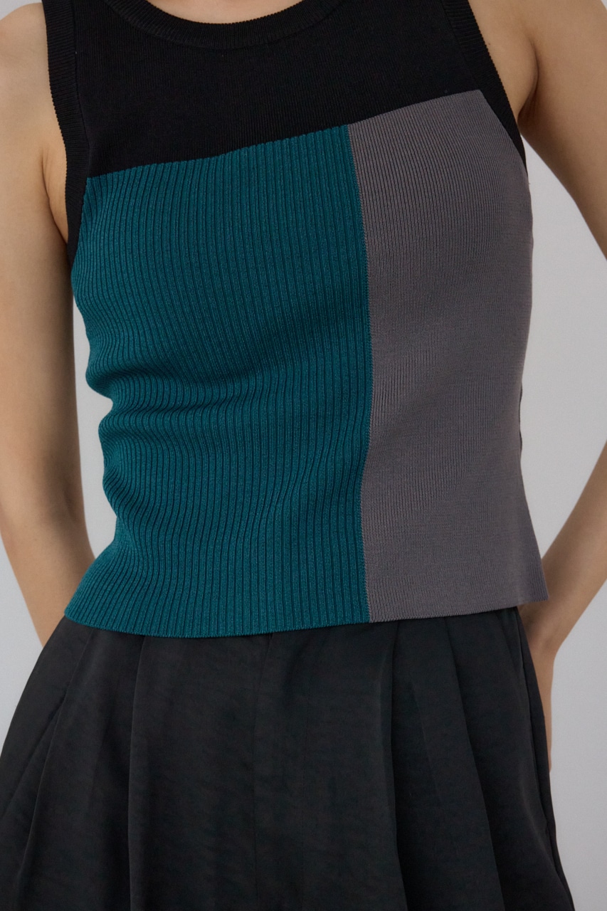 【PLUS】カップ付きバイカラーニットタンクトップ BLK FREE