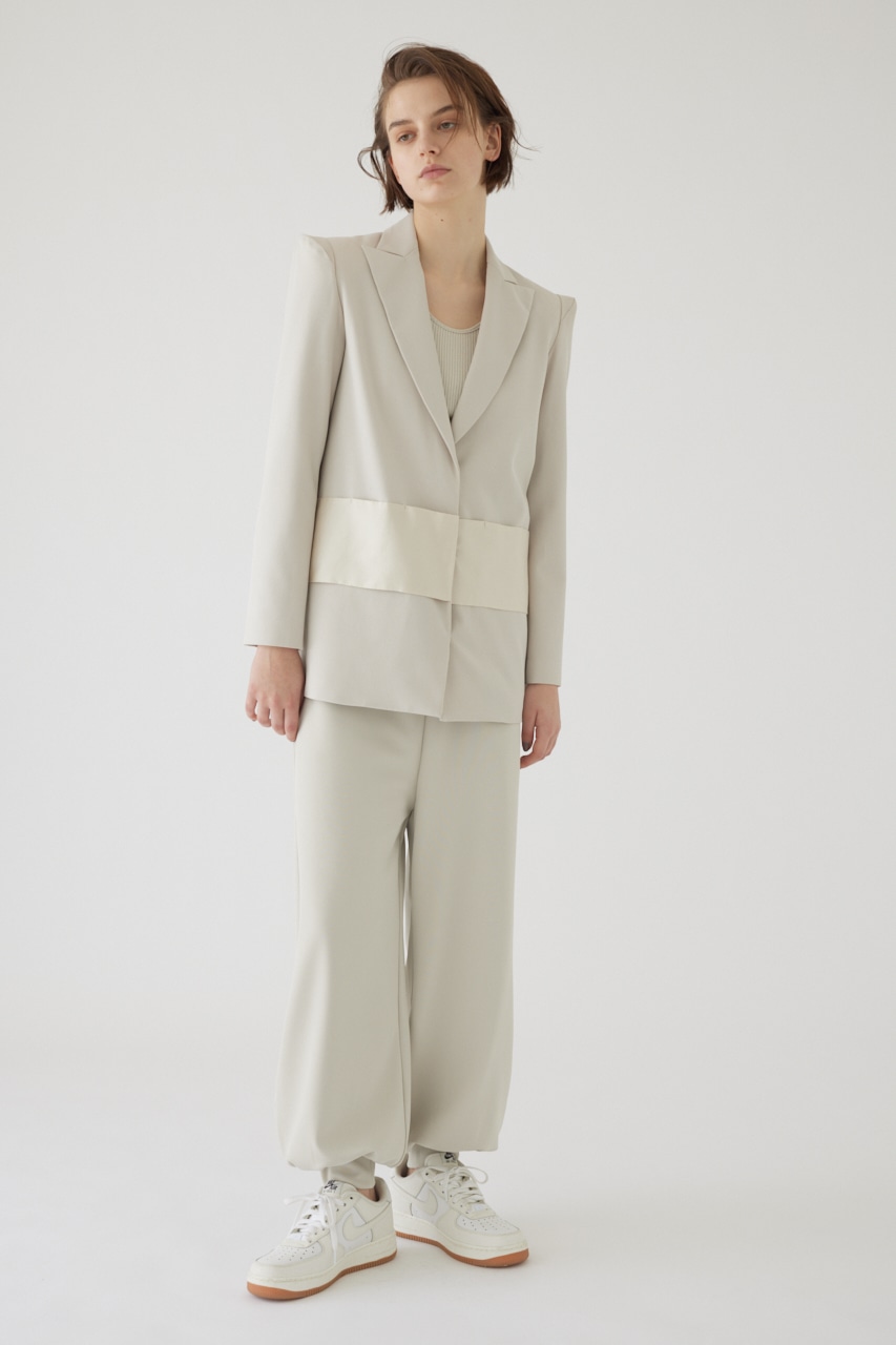 Fashionable tailored JK L/GRY FREE