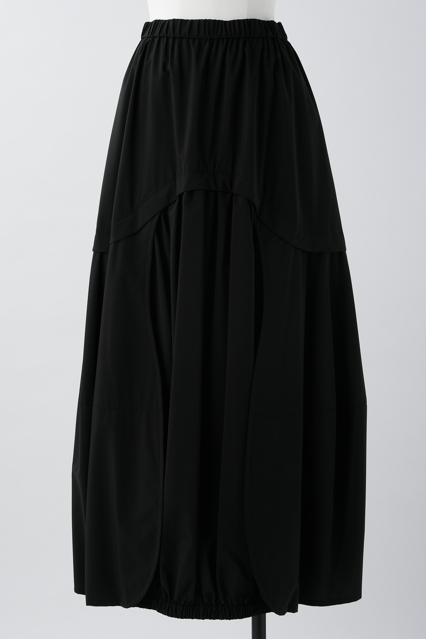 round drape skirt