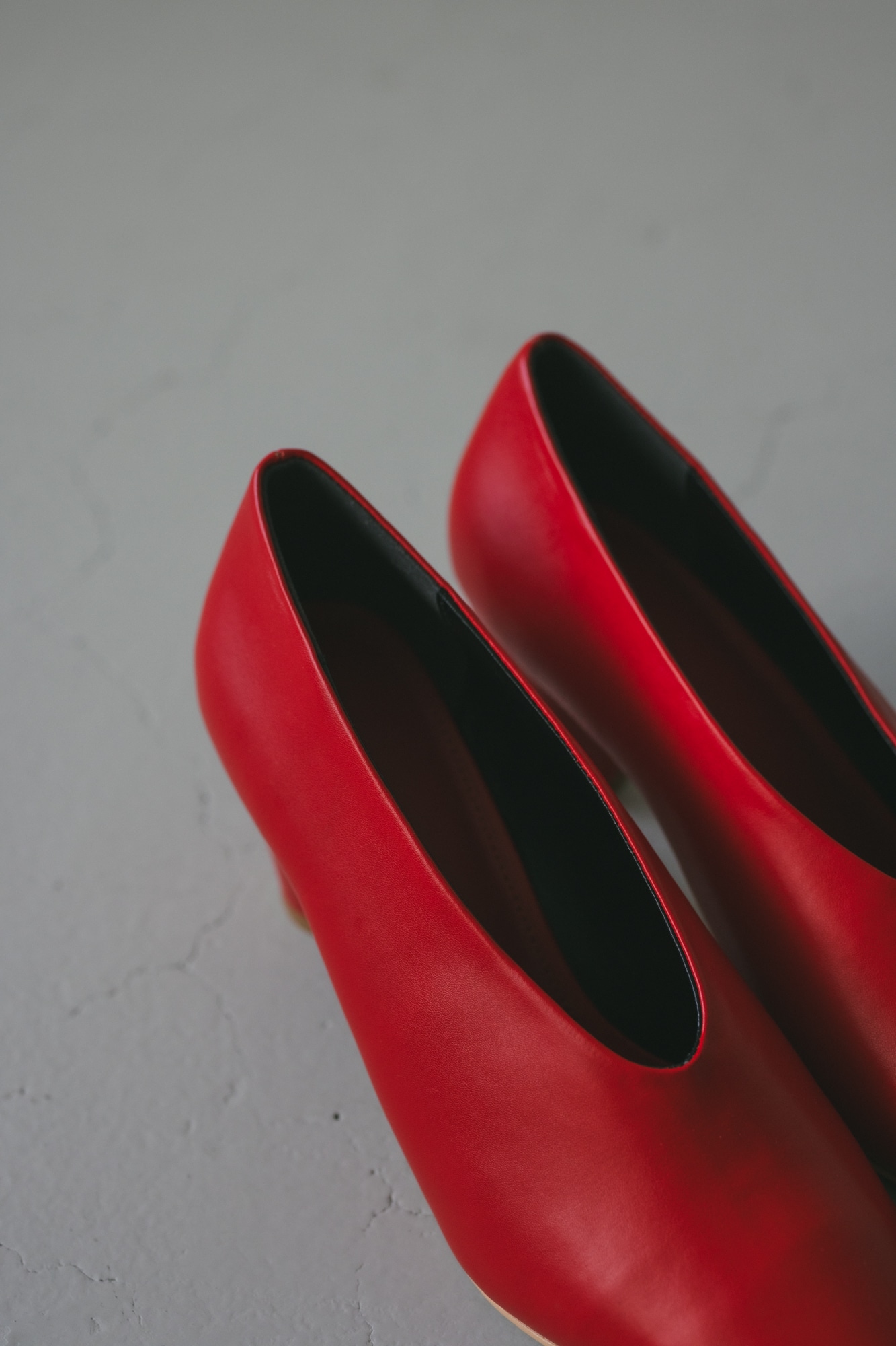 ポインテッドトゥパンプス RED S