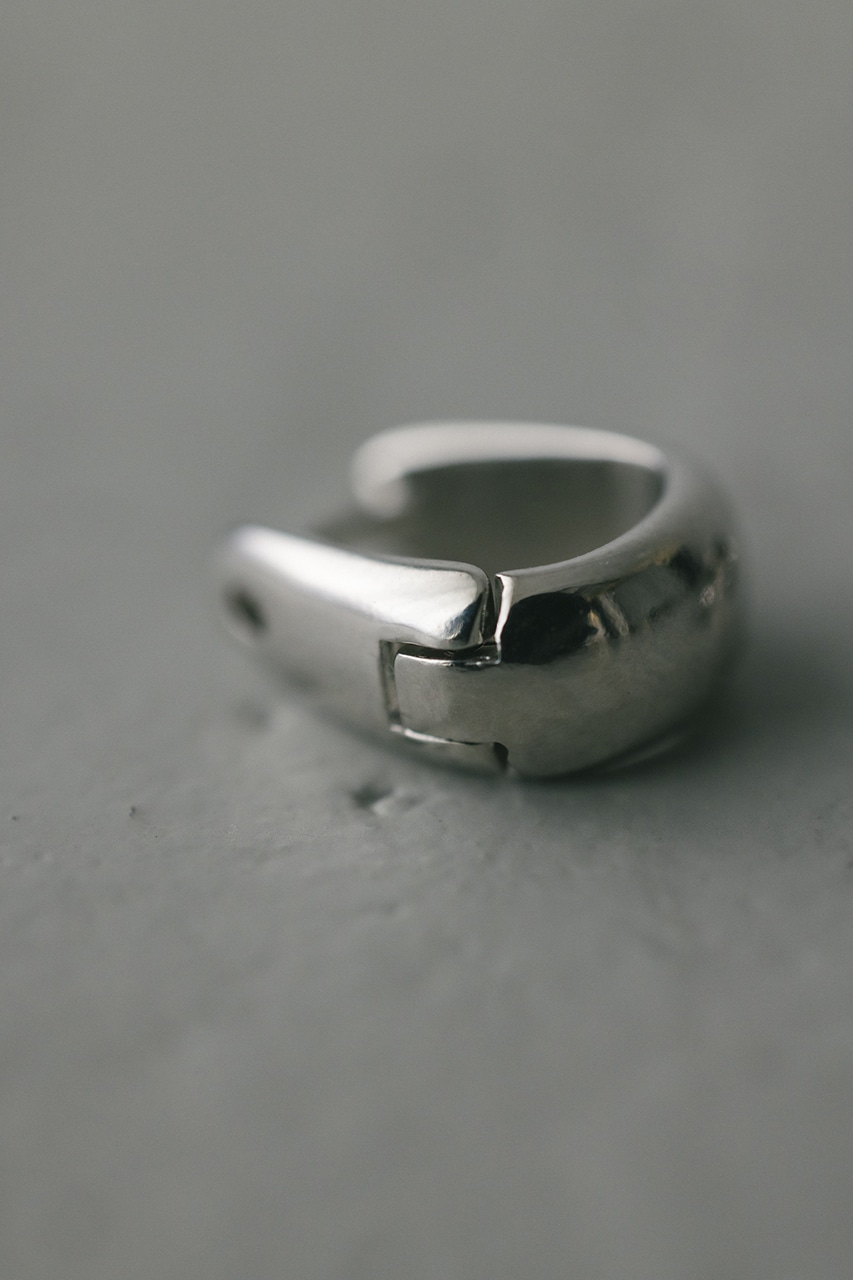 フラップフープピアス SLV FREE