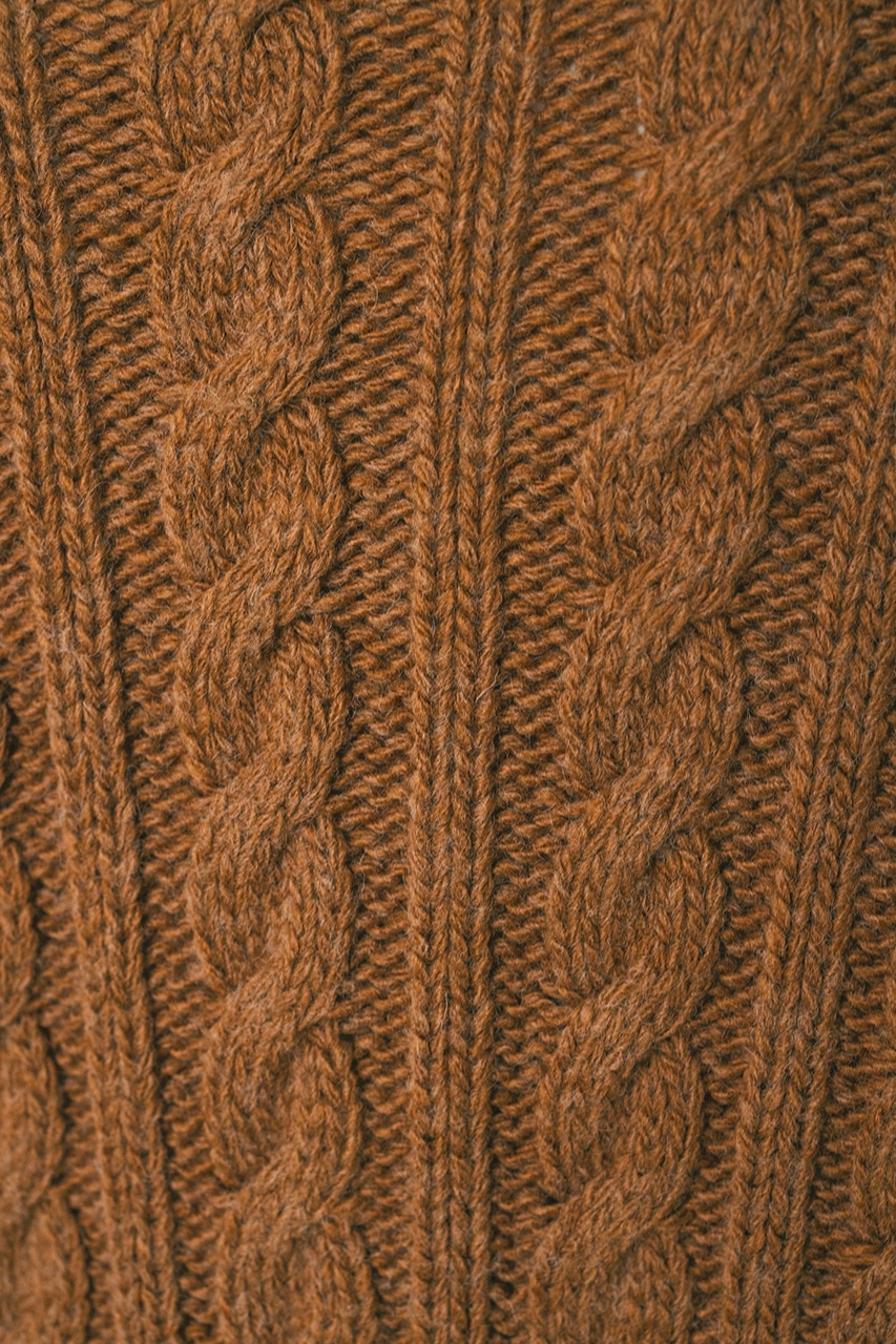 ケーブルニュアンススリーブニット CAM FREE