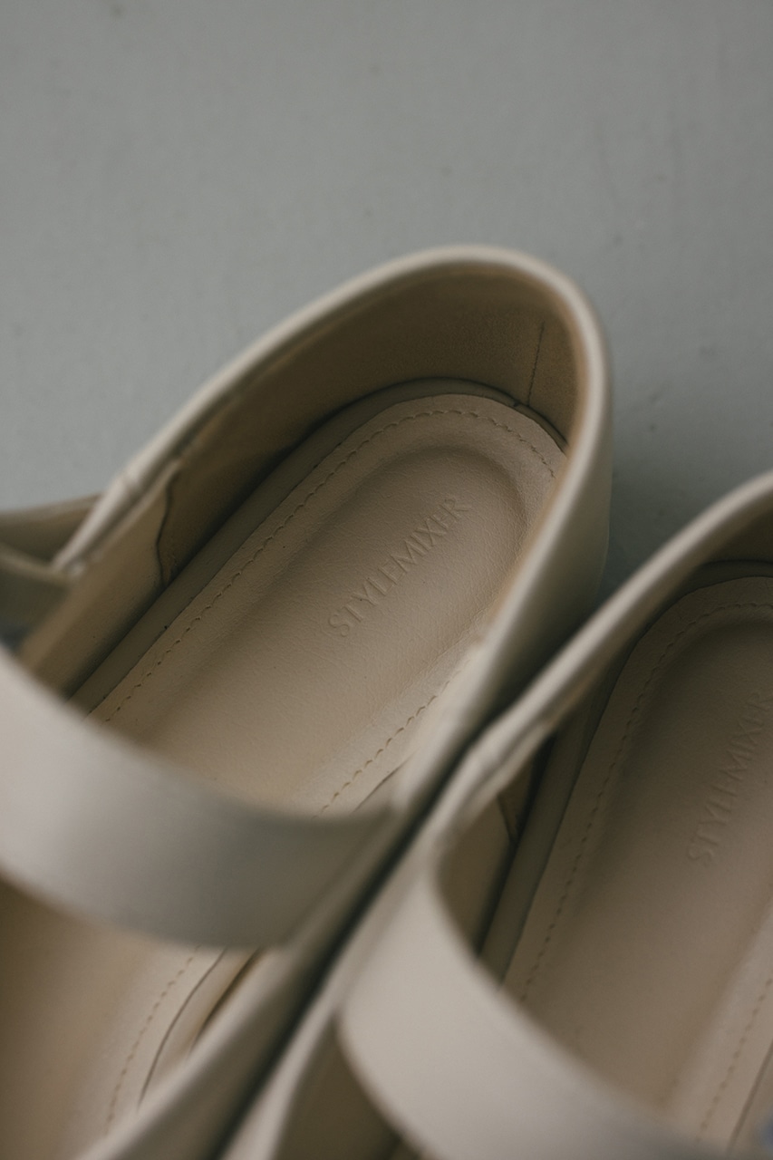 Vカッティングメリージェーン IVOY L