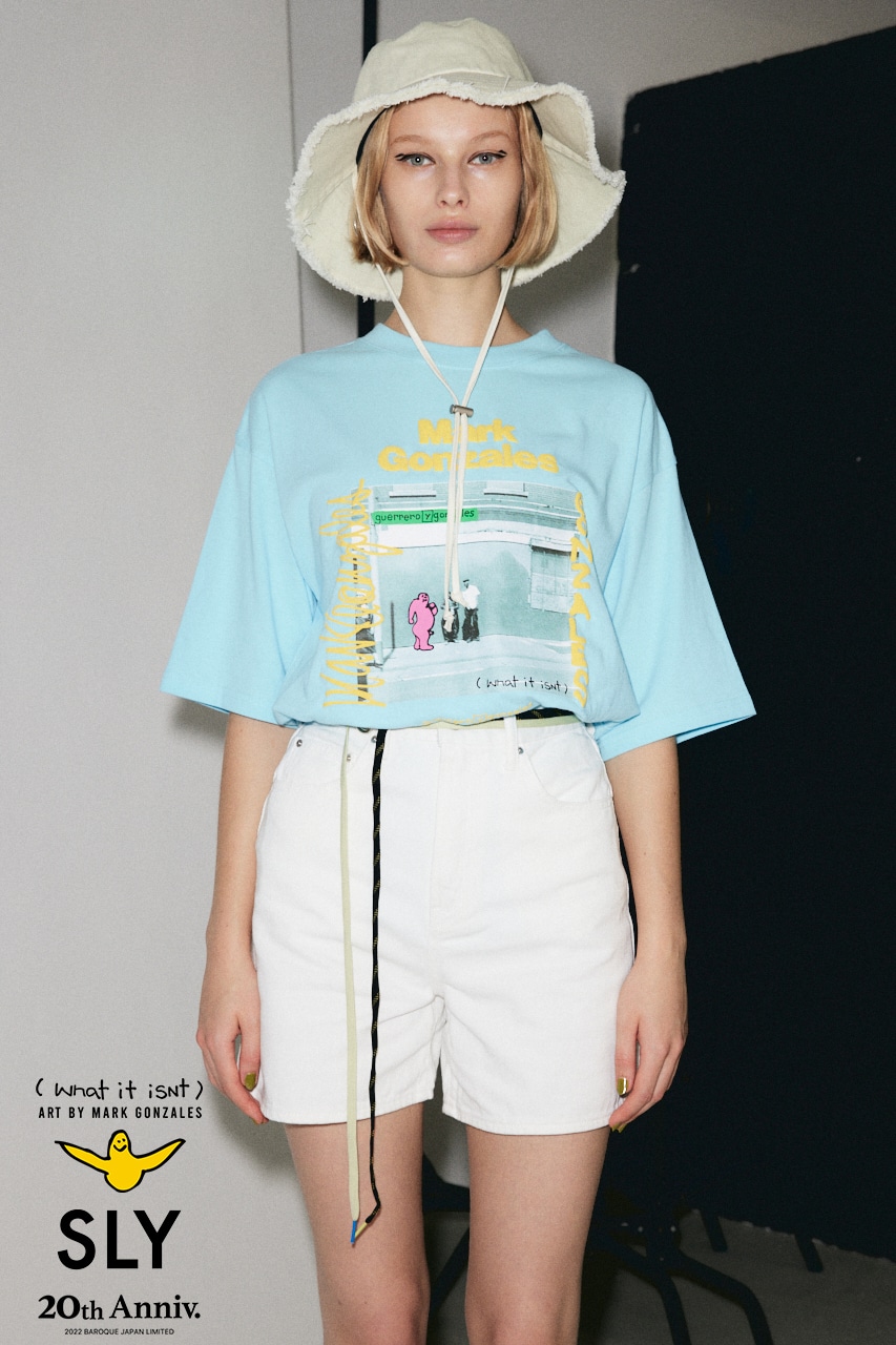 （What it isNt）x SLY LARGE Tシャツ
