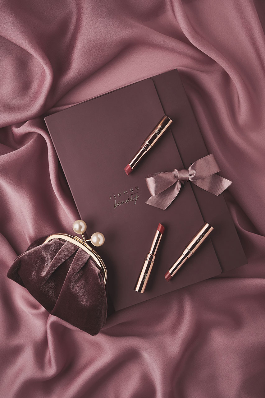 新品未使用 HEREU 脱ご へリュー LLASADA CRINKLED GLOSSY