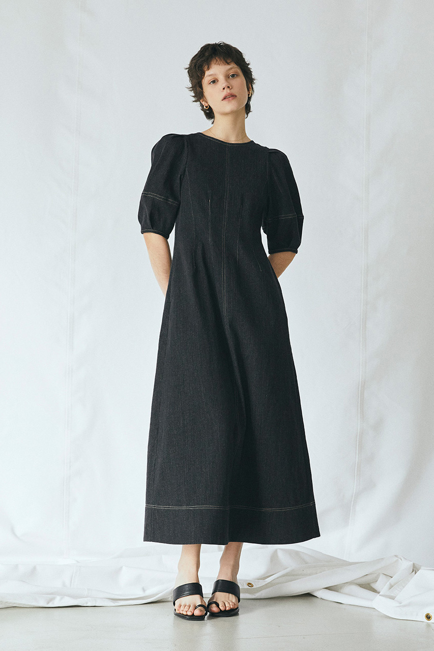 【PLUS】BACK OPEN FLARE LONG ONEPIECE