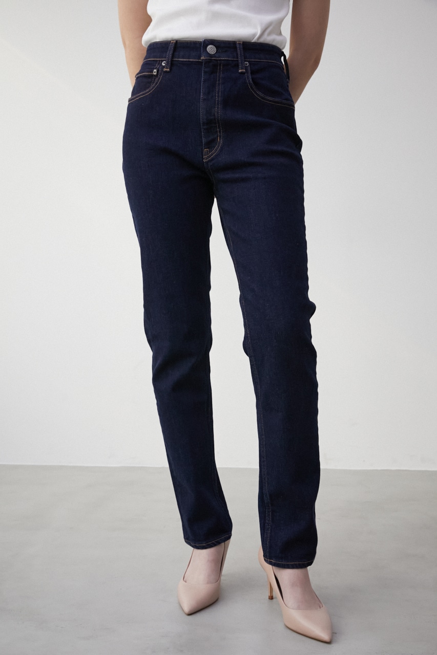 SLIM FIT DENIM