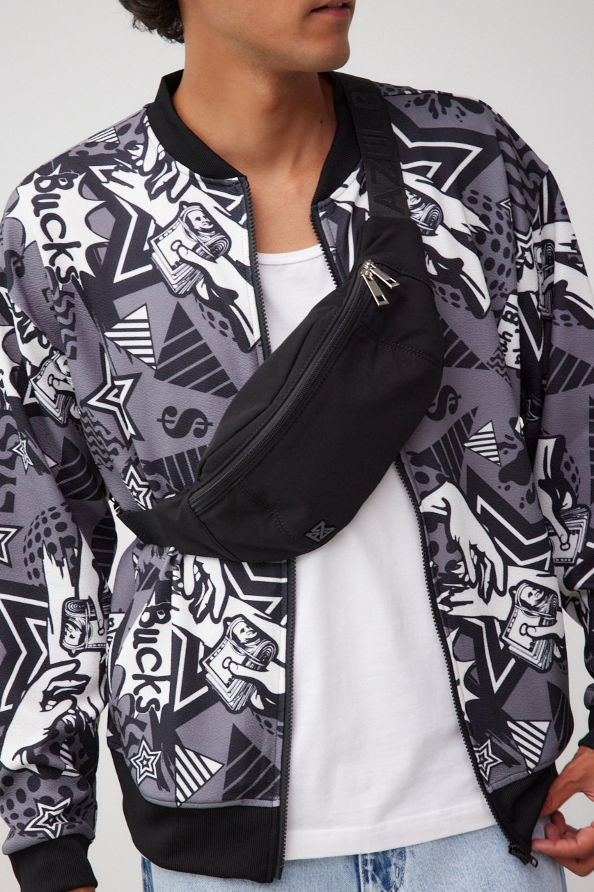 AZロゴプレートボディバッグ BLK FREE