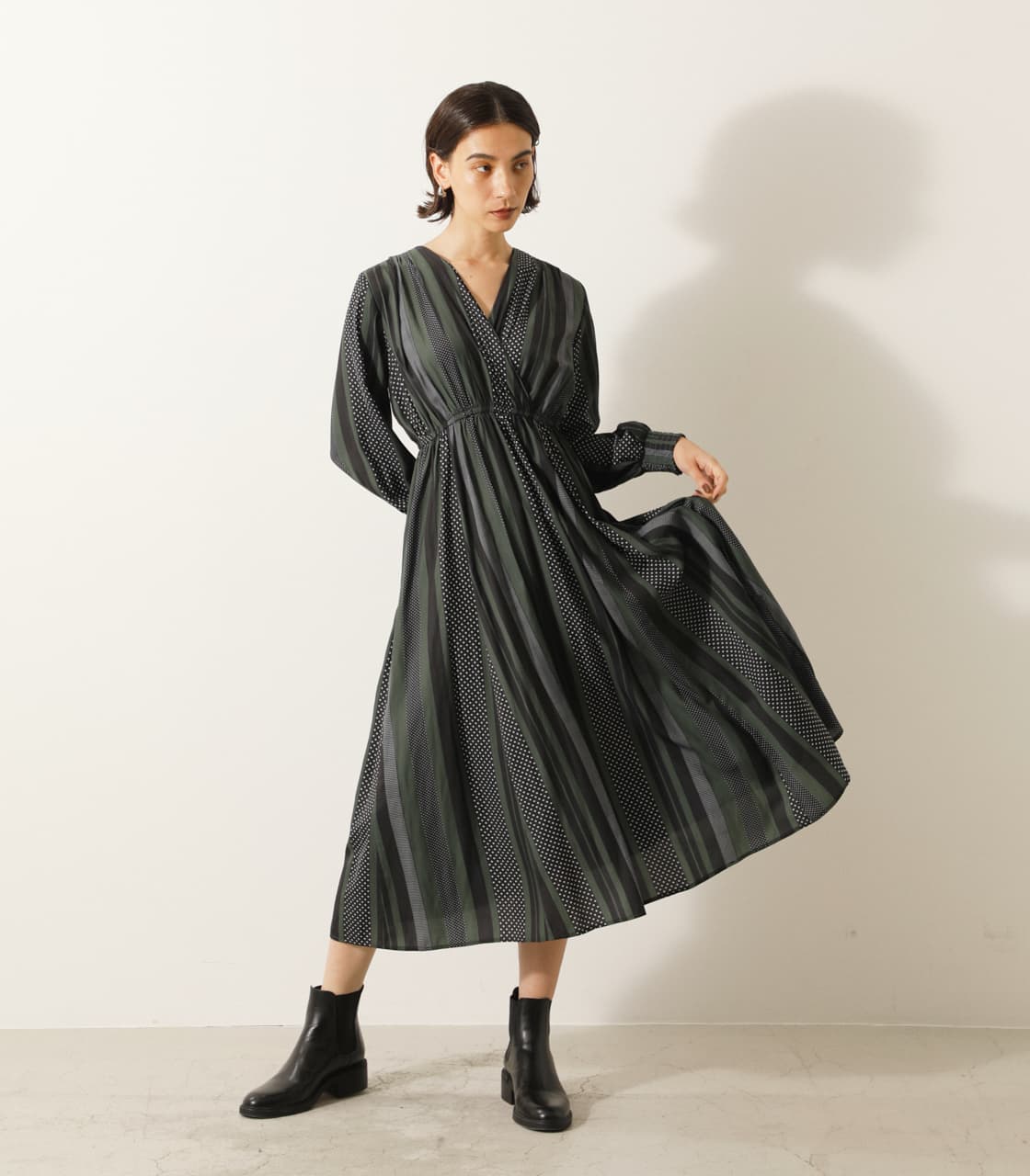 マルチプリントカシュクールワンピース M D Grn ワンピース ミニ ミディアム バロックジャパンリミテッド 公式通販サイト Shel Tter Web Store シェルターウェブストア