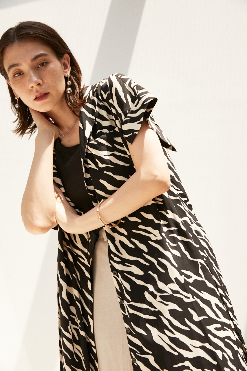 ゼブラプリントオープンカラーワンピース S Blk ワンピース ミニ ミディアム バロックジャパンリミテッド 公式通販サイト Shel Tter Web Store シェルターウェブストア