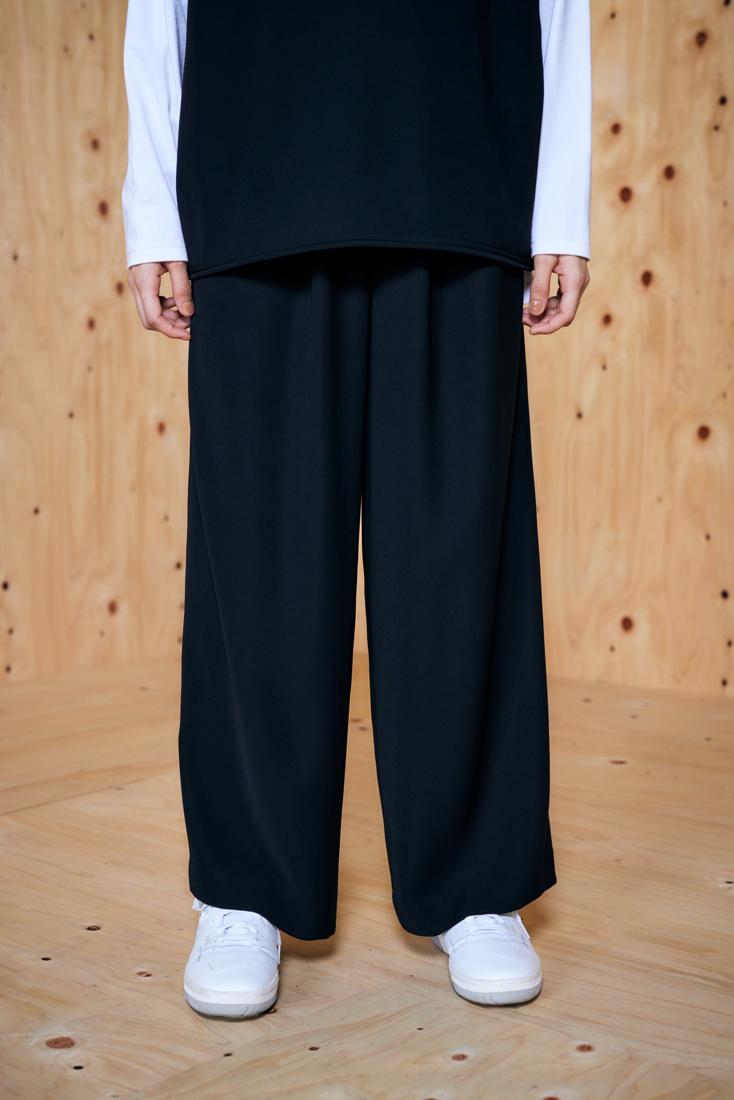 RELAX ELASTIC WIDE-TROUSERS