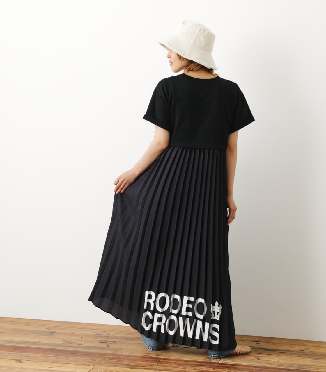 Web限定 バックプリーツマキシワンピース Free Blk ワンピース ミニ ミディアム バロックジャパンリミテッド 公式通販サイト Shel Tter Web Store シェルターウェブストア