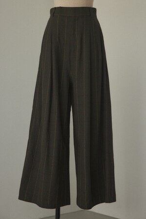 double tuck wide pants