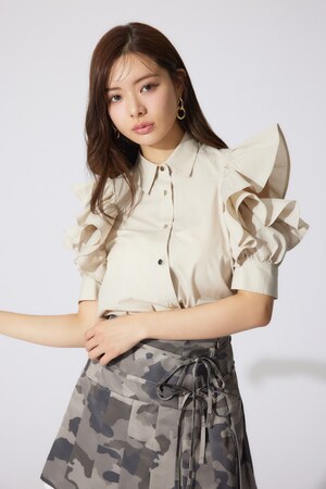 フリルスリーブデザインシャツトップス