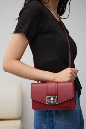 ターンロックフラップウォレットバッグ