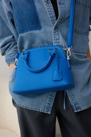 ダブルジッパーハンドバッグ