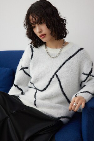 ニュアンスライン柄ニット