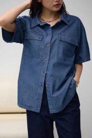 シャンブレーオーバーシャツ