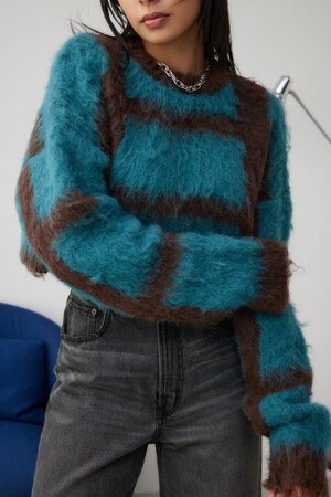 チェックパターンクロップドシャギーニット