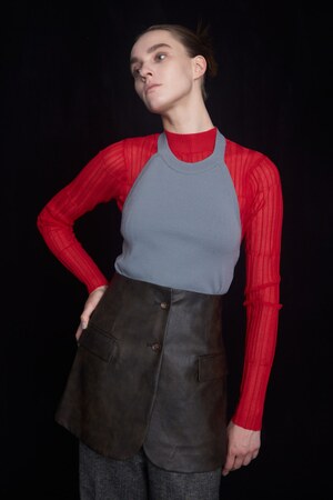 【PLUS】ホルターネックレイヤードセットニット