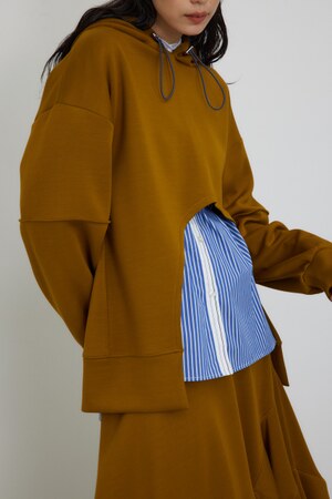 【PLUS】アシンメトリーラウンドフーディー