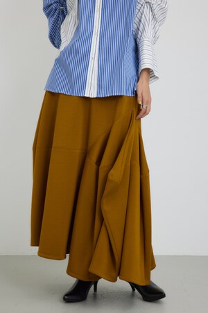 【PLUS】パネルイレギュラーヘムスカート