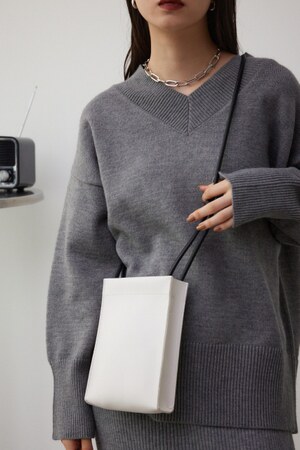 ナローショルダースクエアミニポシェット