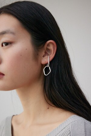 マルチウェイリンクサークルイヤーカフ