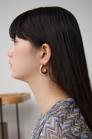 ボリュームフープピアス