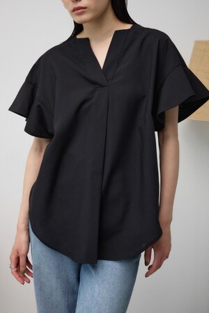 ラッフルスリーブスキッパーブラウス