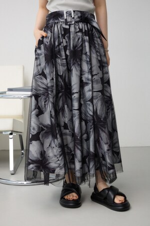 チュールレイヤードフレアスカート