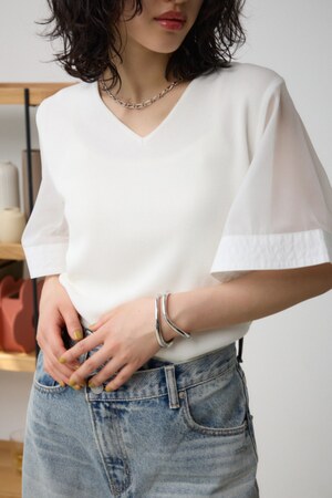 ラッフルスリーブVネックニットトップス