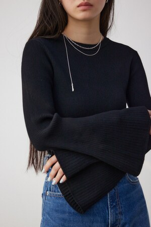 フレアスリーブリブニット