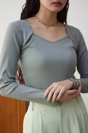 ダイヤネック長袖リブトップス