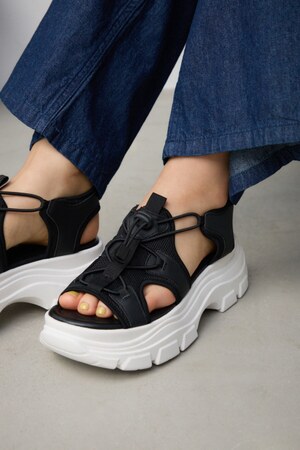 スポーティーサンダル